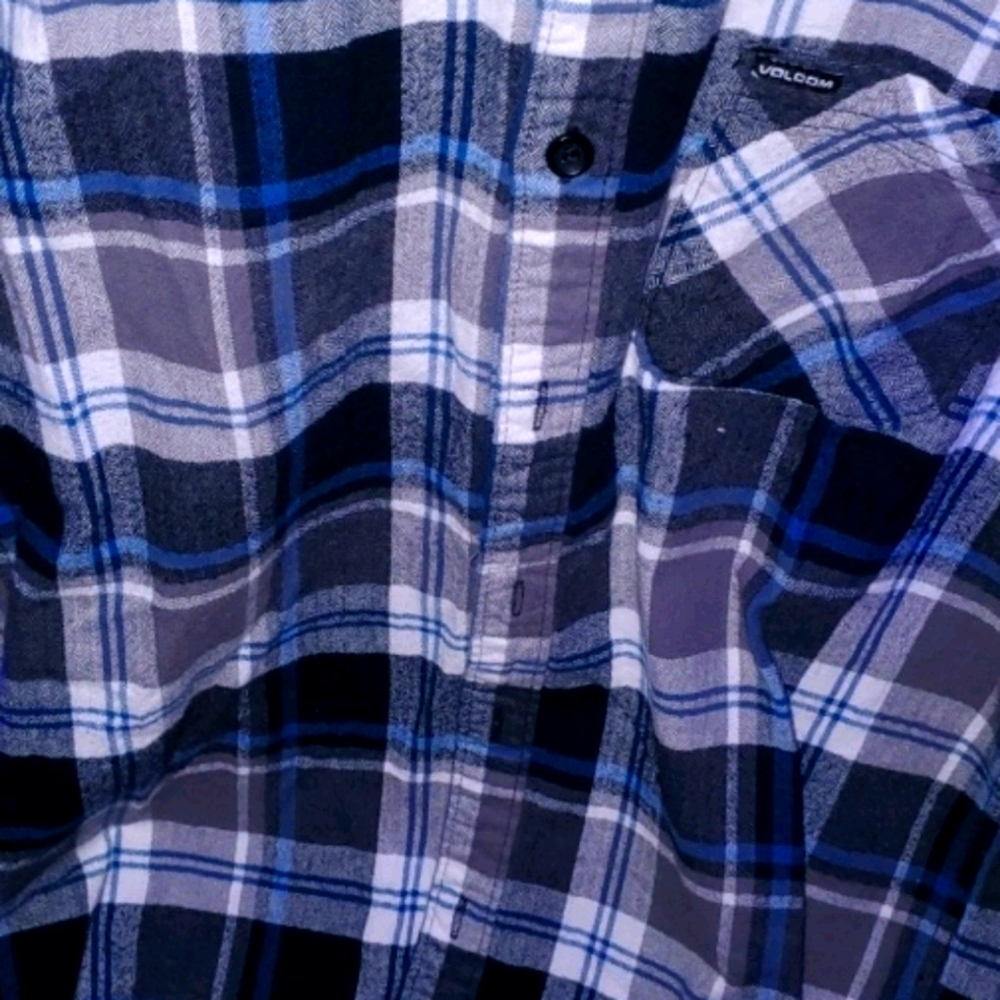 VOLCOM flannel